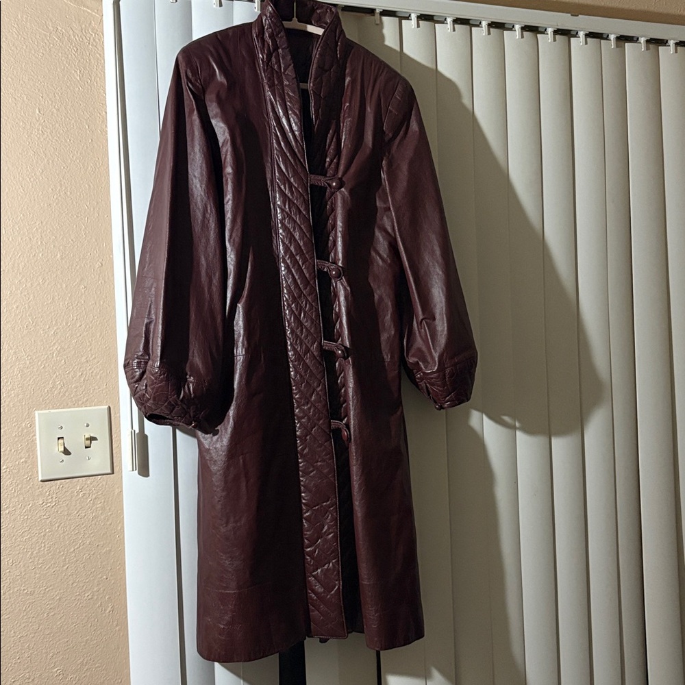 FENDI VINTAGE BURGUNDY LEATHER COAT SIZE LARGE